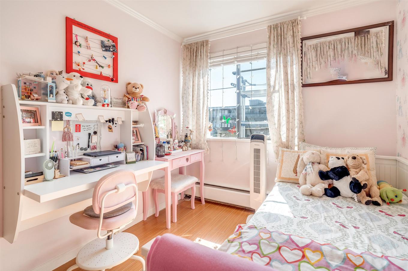 104-327 Ninth Street, New Westminster, BC