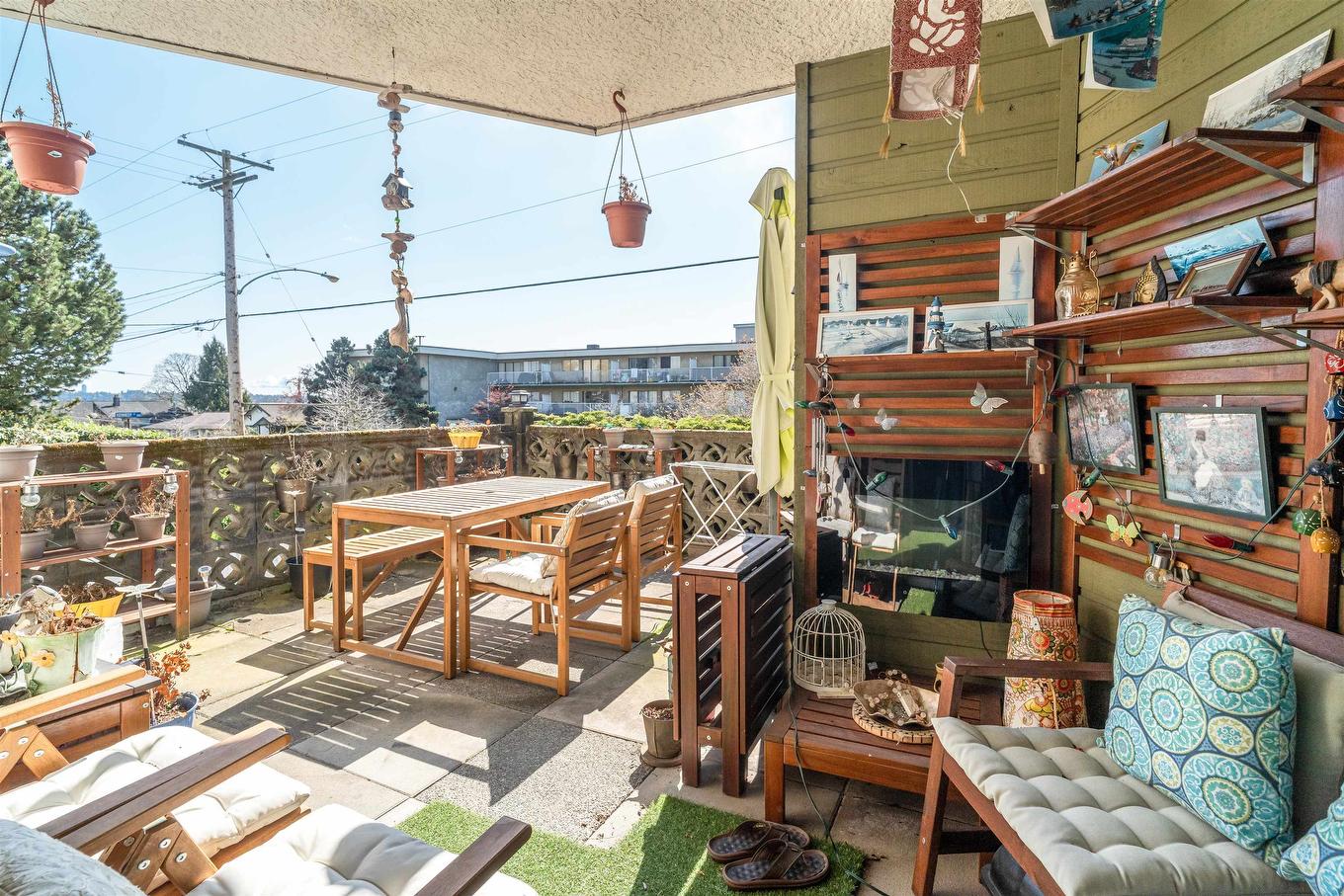 104-327 Ninth Street, New Westminster, BC