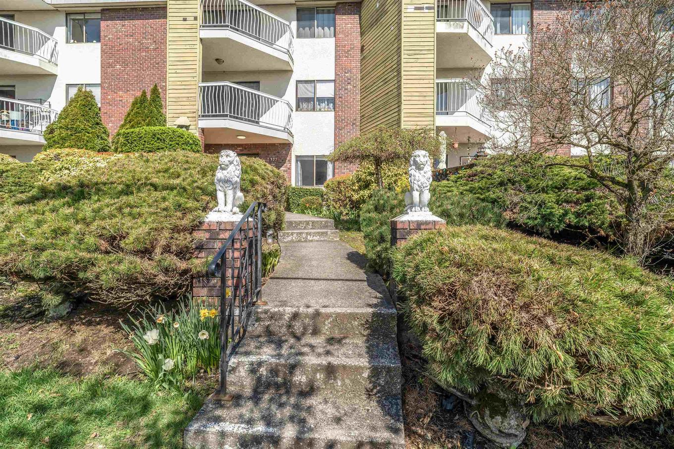 104-327 Ninth Street, New Westminster, BC