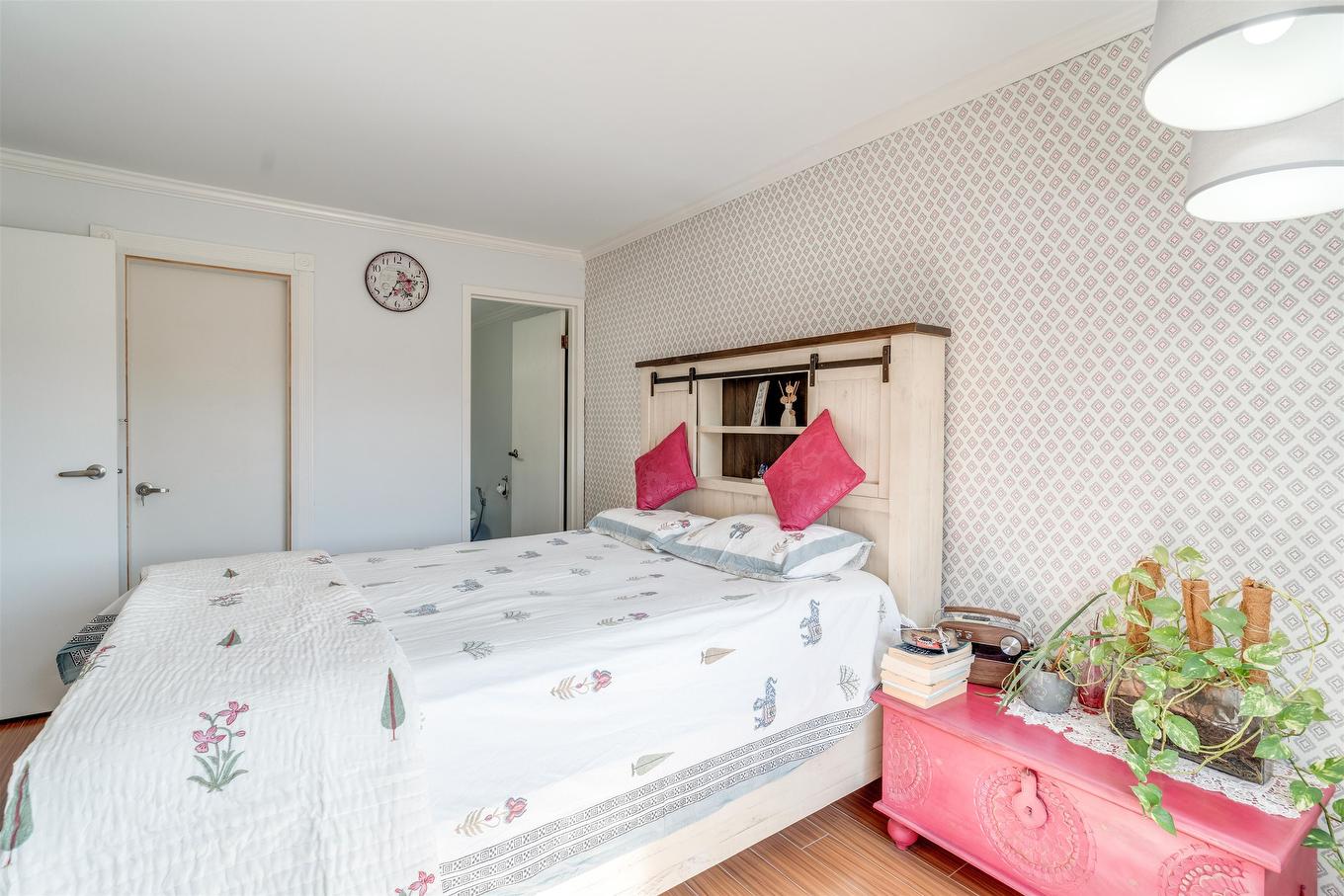 104-327 Ninth Street, New Westminster, BC