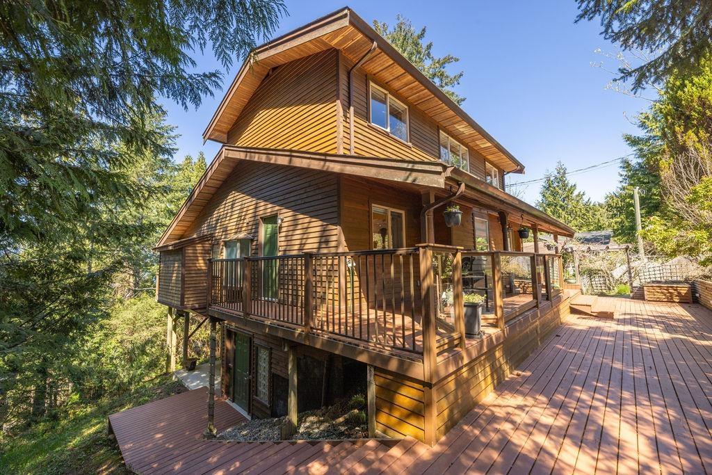 5864 Skookumchuk Road, Sechelt, BC