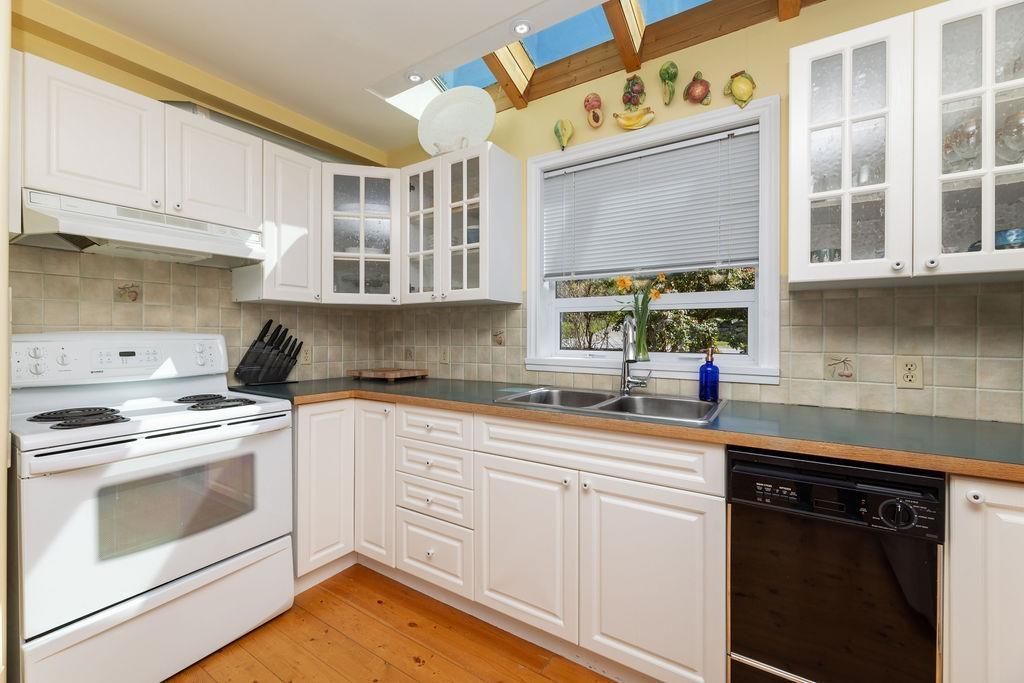 5864 Skookumchuk Road, Sechelt, BC