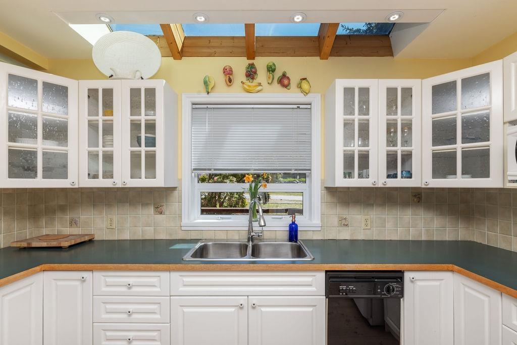 5864 Skookumchuk Road, Sechelt, BC