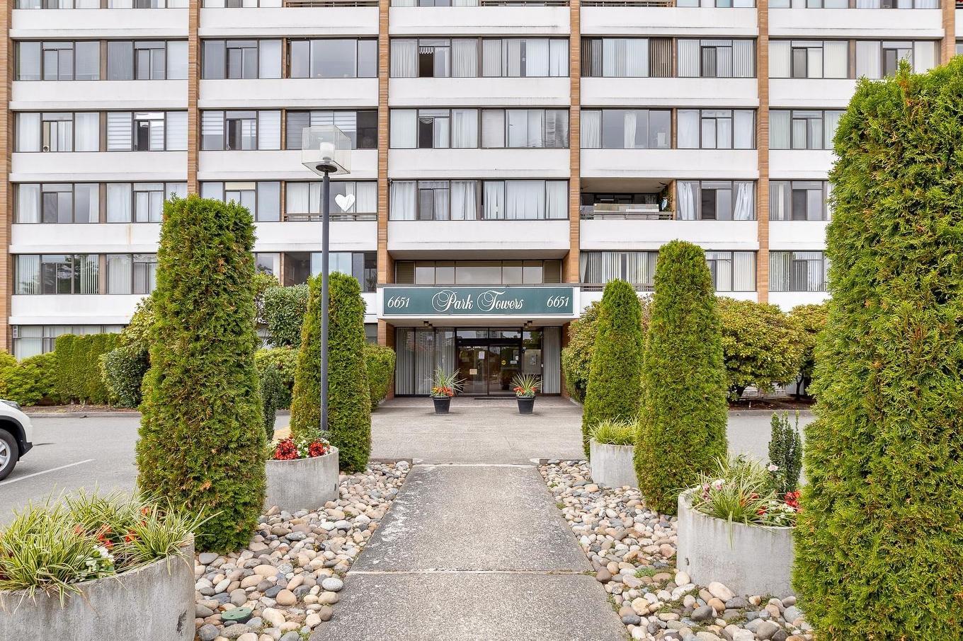 1010-6651 Minoru Boulevard, Richmond, BC