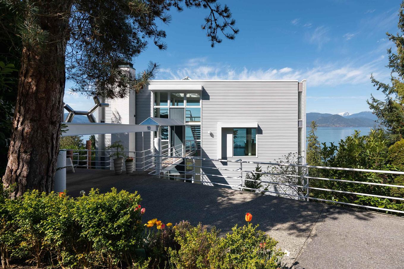 90 Isleview Place, West Vancouver, BC