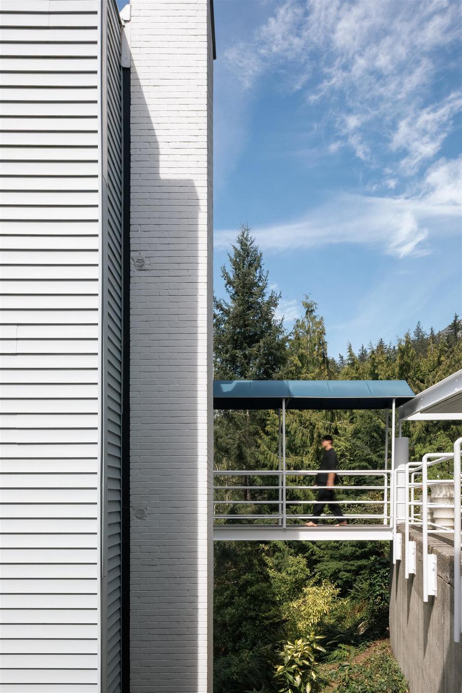 90 Isleview Place, West Vancouver, BC