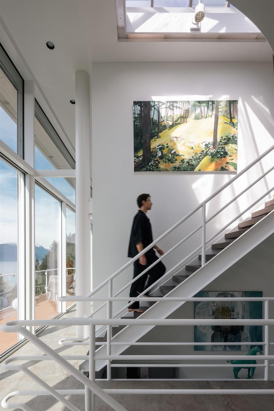 90 Isleview Place, West Vancouver, BC