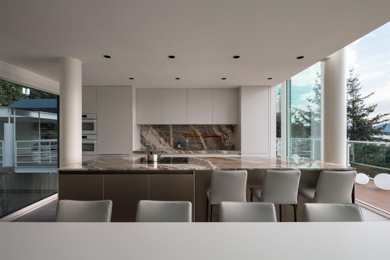 90 Isleview Place, West Vancouver, BC