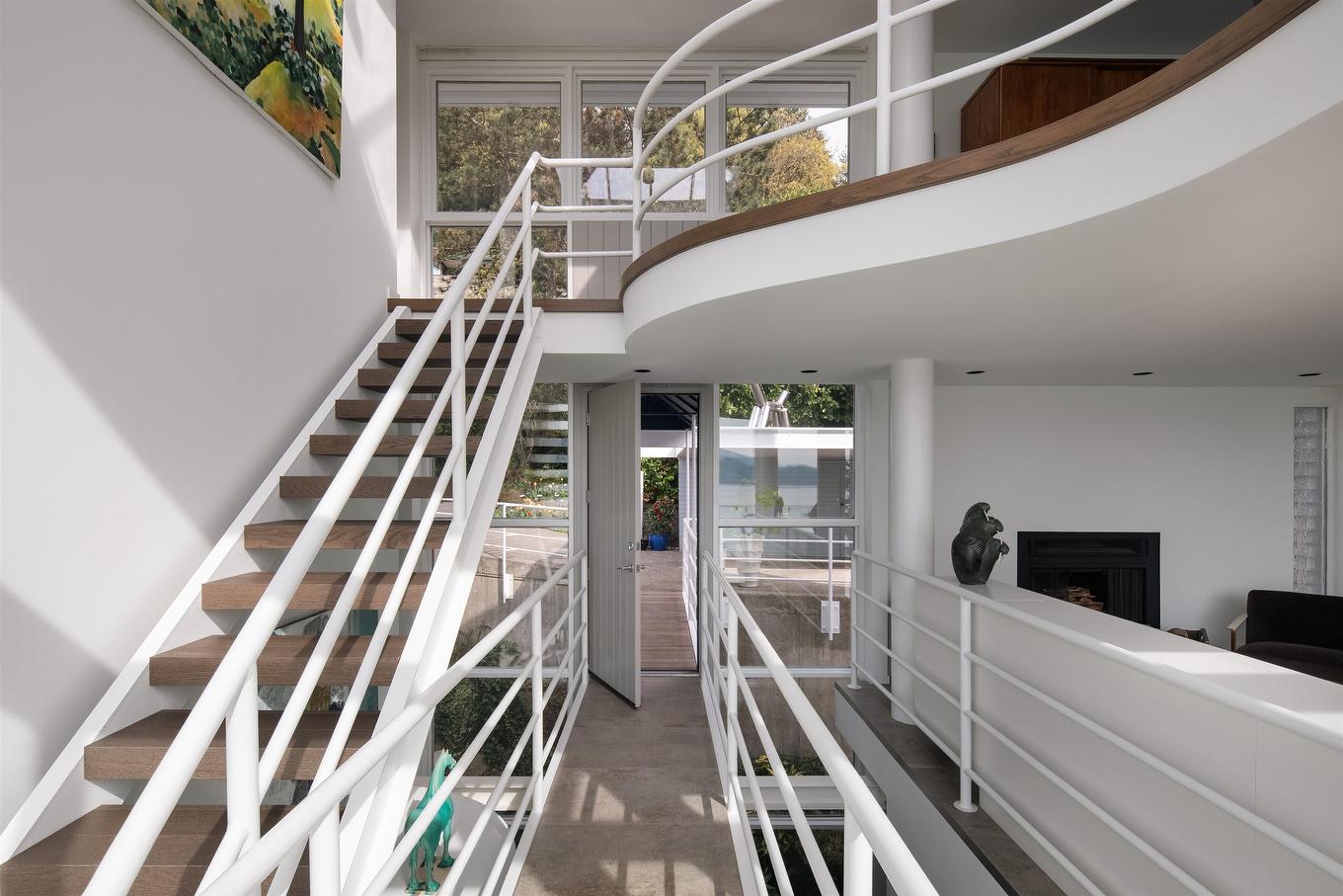 90 Isleview Place, West Vancouver, BC