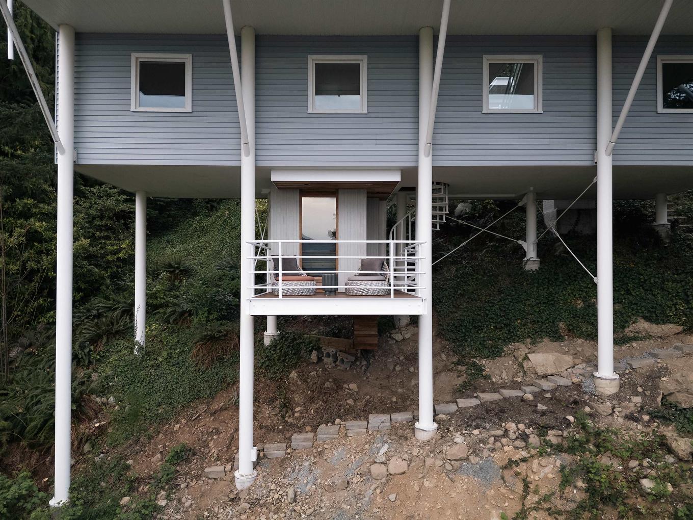 90 Isleview Place, West Vancouver, BC