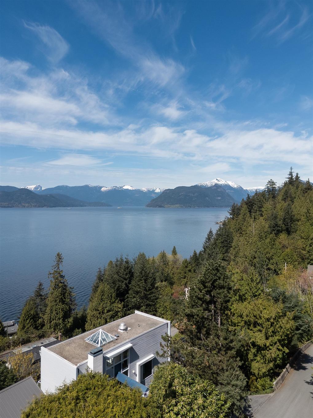 90 Isleview Place, West Vancouver, BC