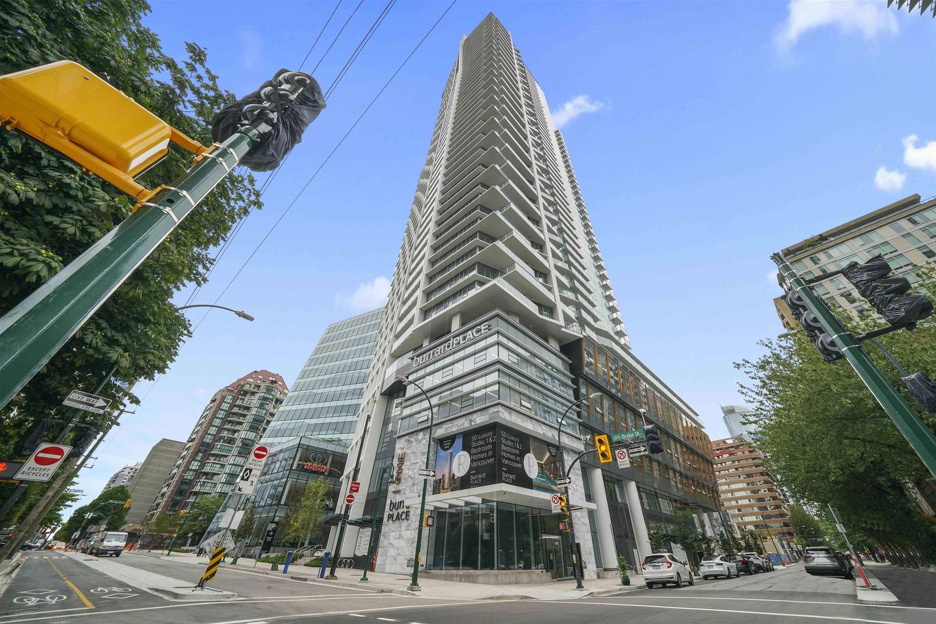 3207-1289 Hornby Street, Vancouver, BC