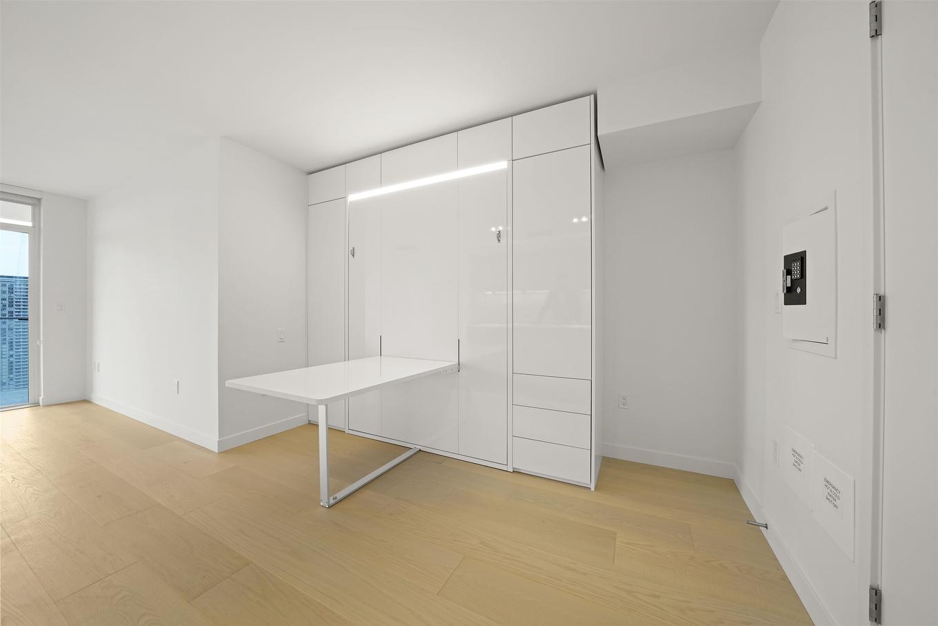 3207-1289 Hornby Street, Vancouver, BC