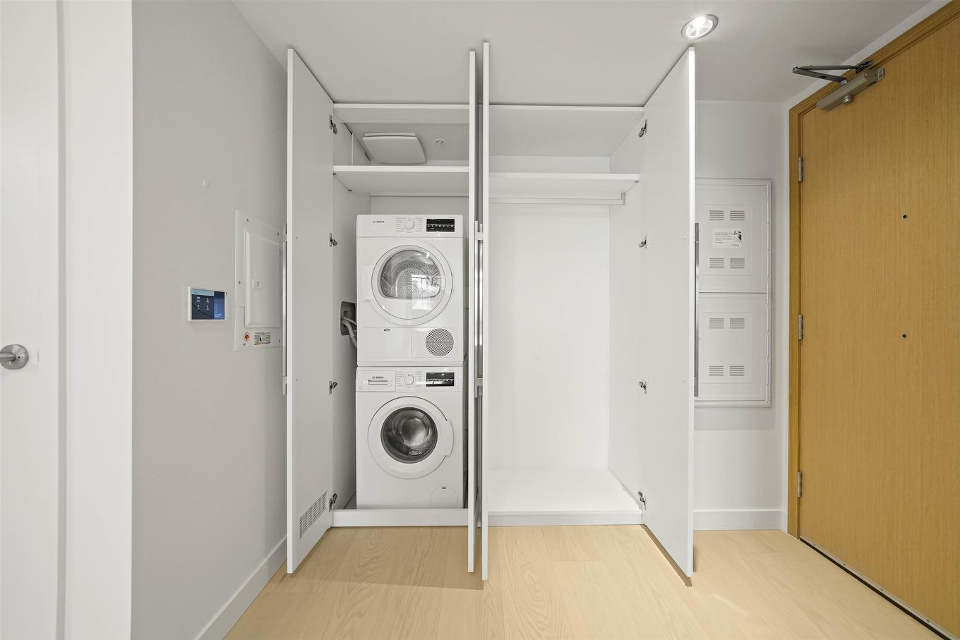 3207-1289 Hornby Street, Vancouver, BC