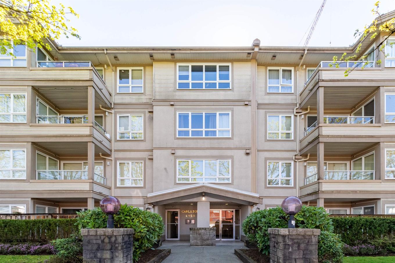 407-3480 Yardley Avenue, Vancouver, BC