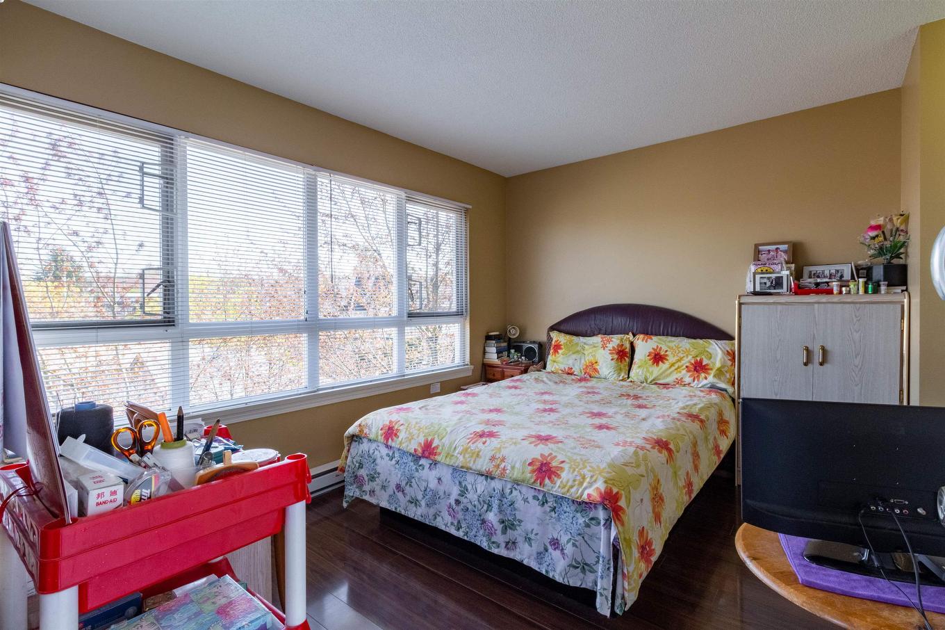 407-3480 Yardley Avenue, Vancouver, BC