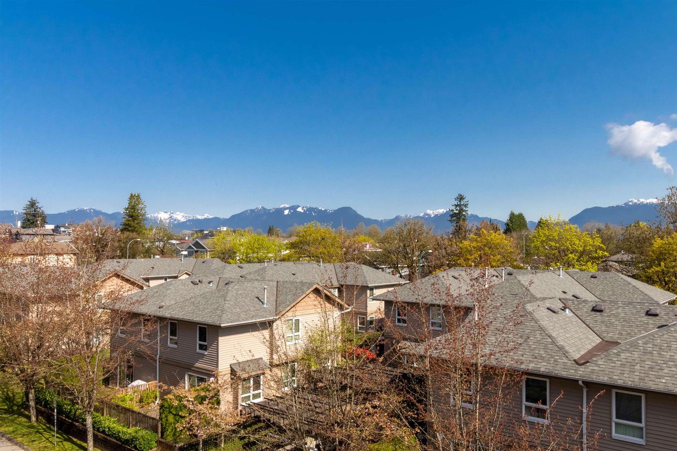 407-3480 Yardley Avenue, Vancouver, BC