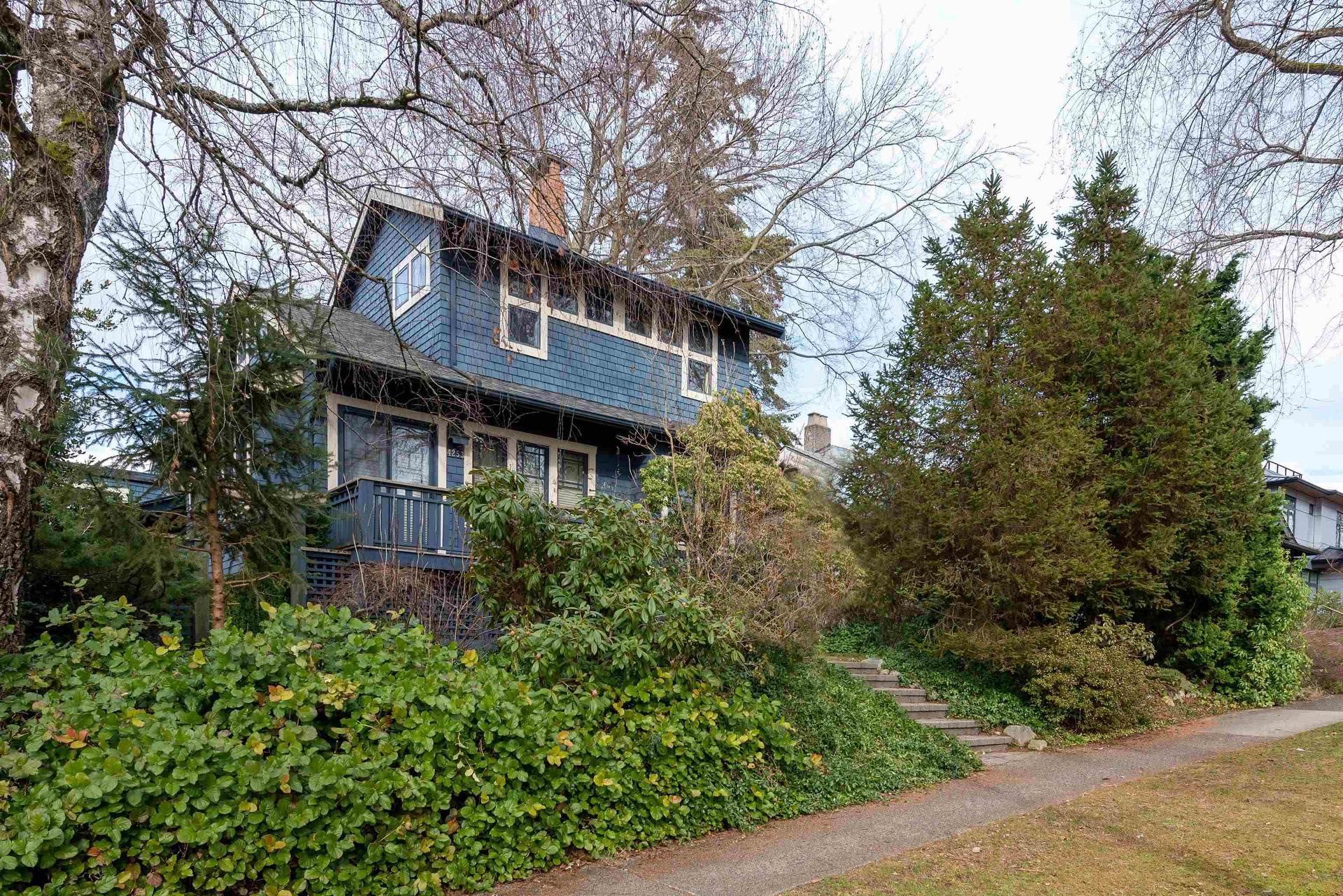 4253 13Th Avenue W, Vancouver, BC