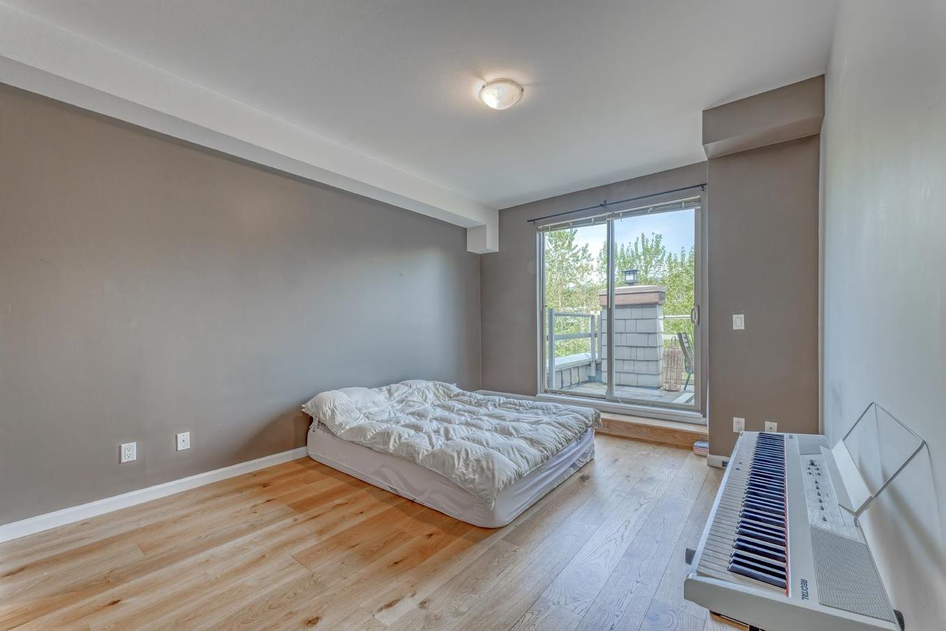 516-580 Raven Woods Drive, North Vancouver, BC