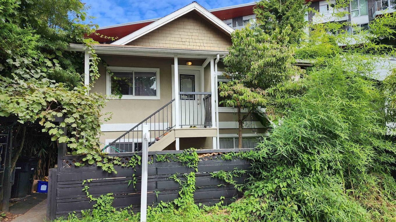 1577 26Th Avenue E, Vancouver, BC