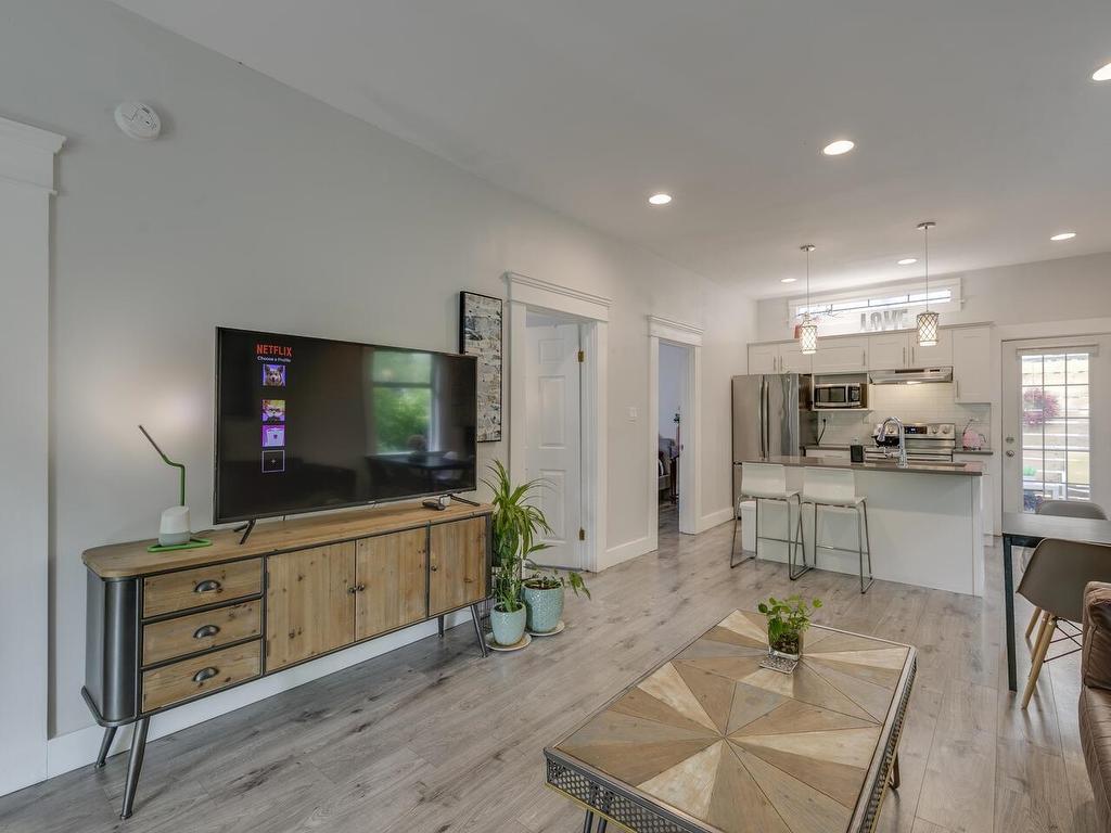 1577 26Th Avenue E, Vancouver, BC