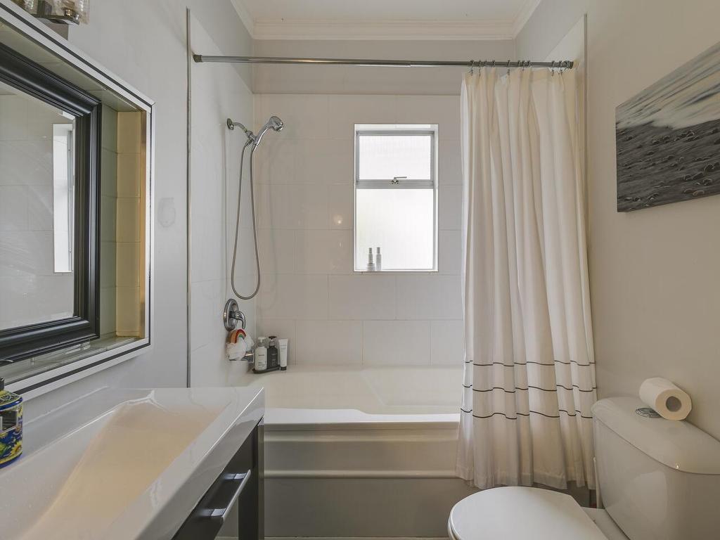 1577 26Th Avenue E, Vancouver, BC