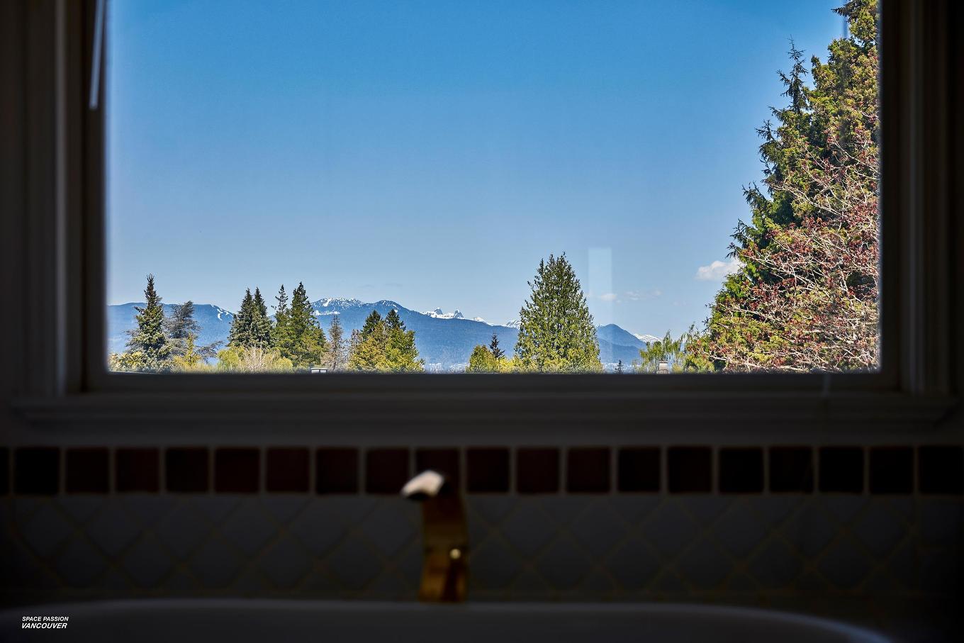 1355 33Rd Avenue W, Vancouver, BC