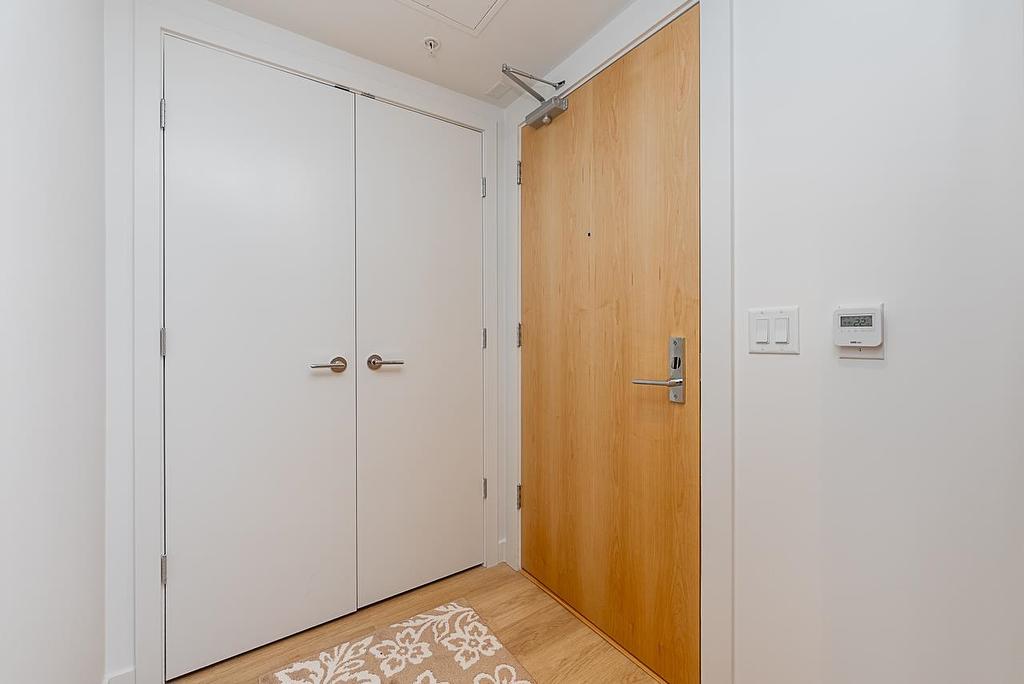 512-9888 University Crescent, Burnaby, BC