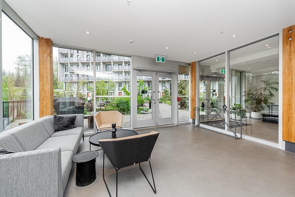 512-9888 University Crescent, Burnaby, BC