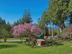 1106 A & B Gladwin Trail Road Roberts Creek, BC V0N 2W4