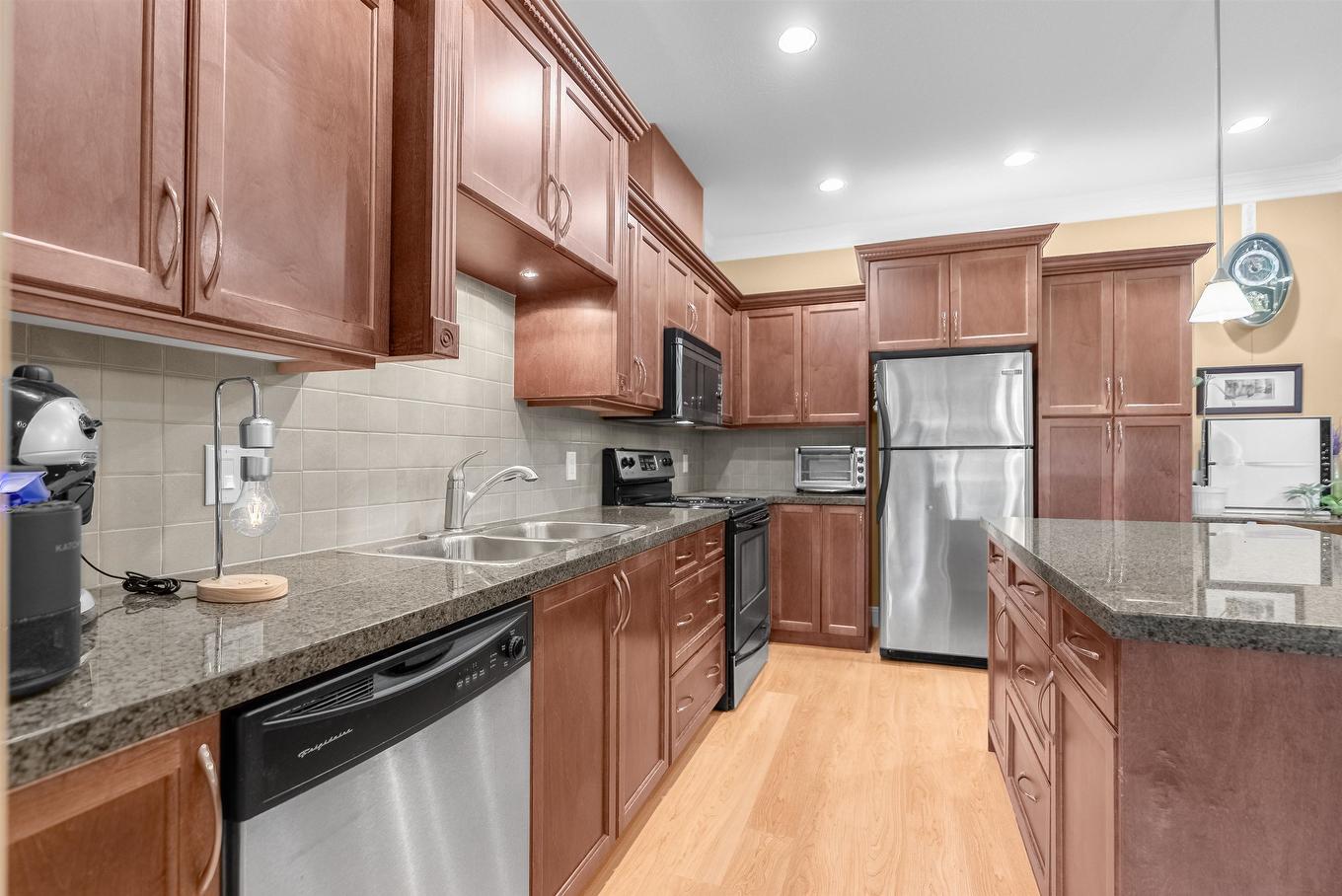 109-22150 Dewdney Trunk Road, Maple Ridge, BC