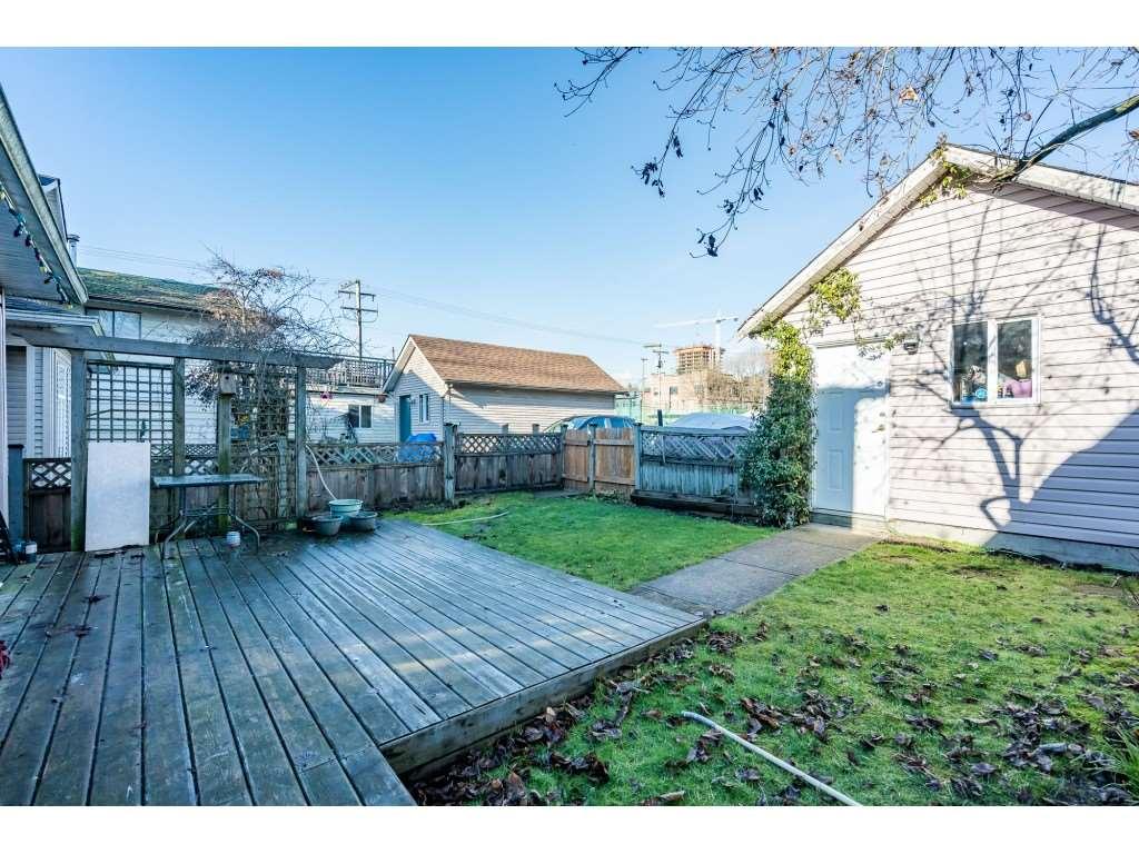 1528 Bond Street, North Vancouver, BC