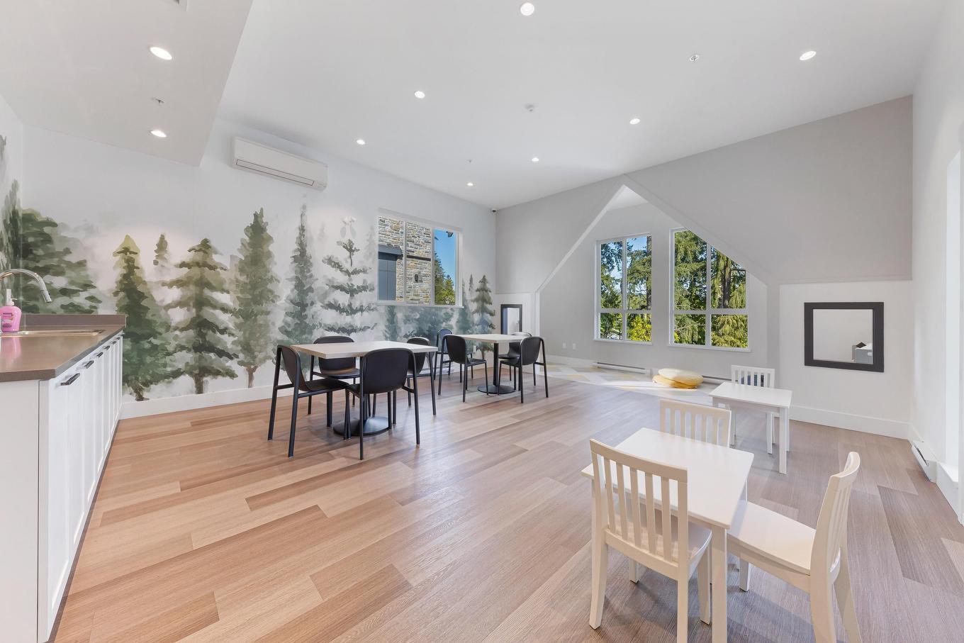 1018-11280 Pazarena Place, Maple Ridge, BC