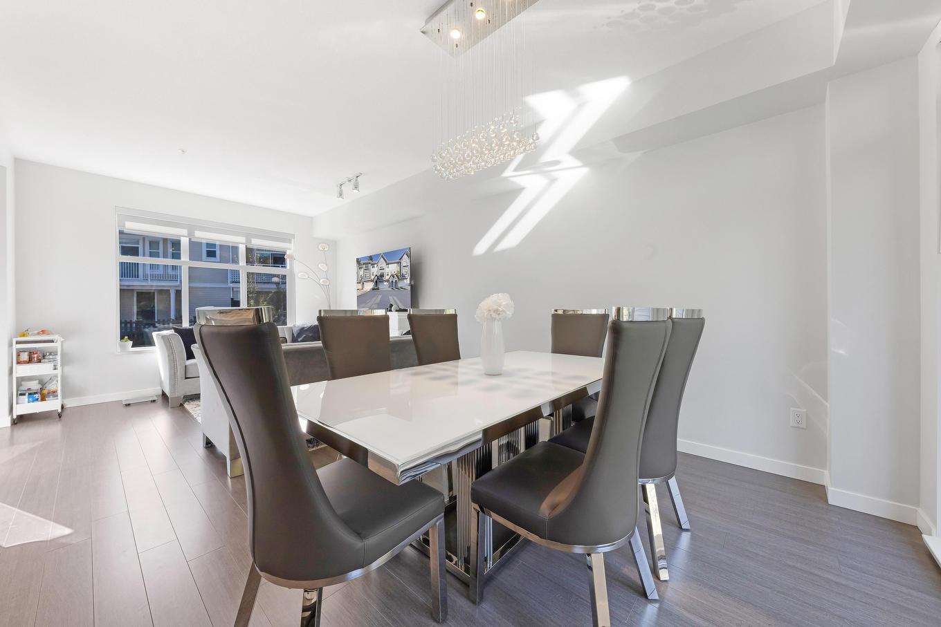 1018-11280 Pazarena Place, Maple Ridge, BC