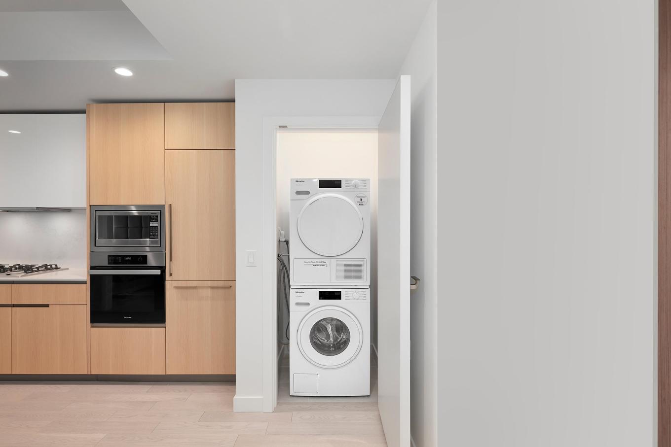 712-6855 Pearson Way, Richmond, BC