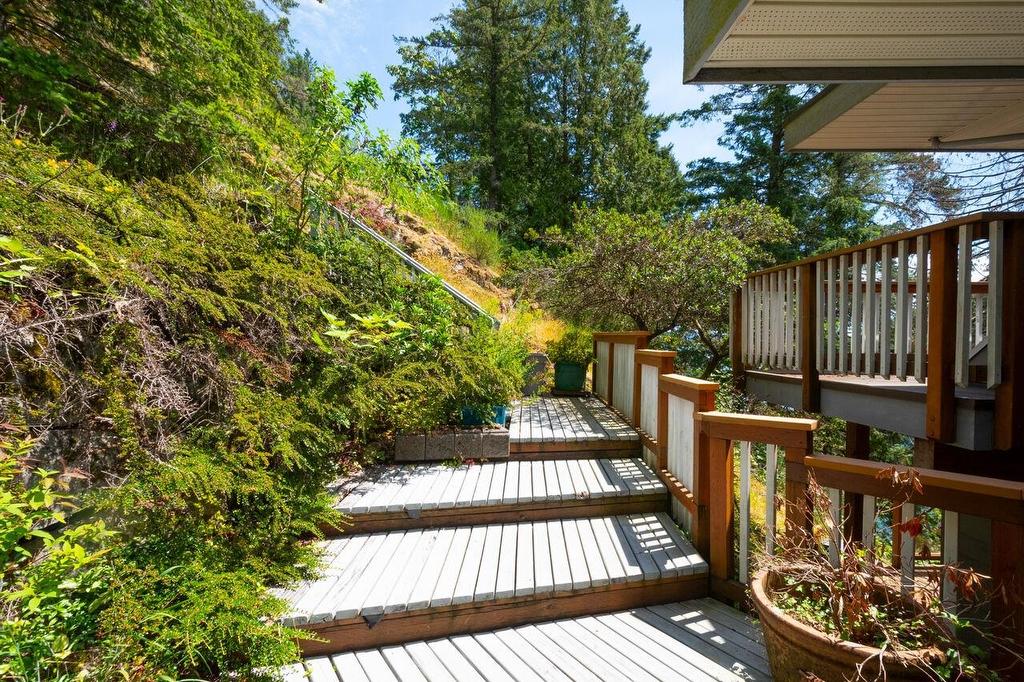 345 David Road, Bowen Island, BC