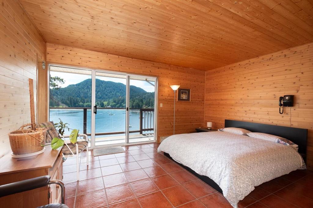 345 David Road, Bowen Island, BC