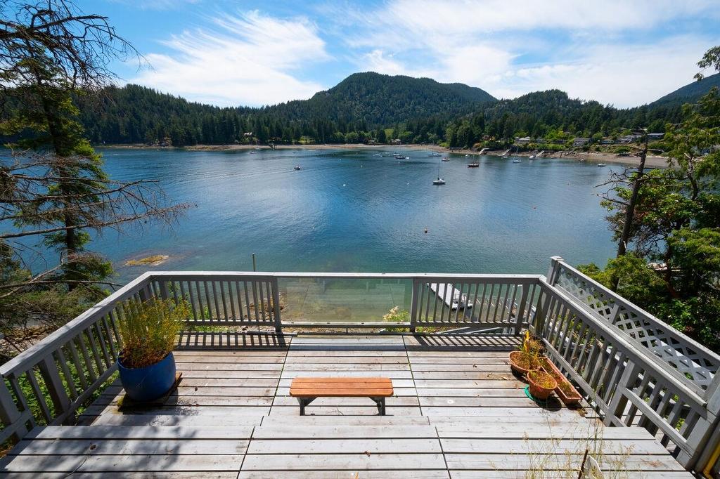 345 David Road, Bowen Island, BC