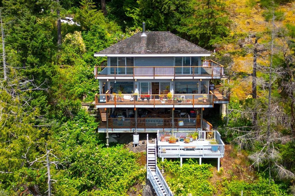 345 David Road, Bowen Island, BC