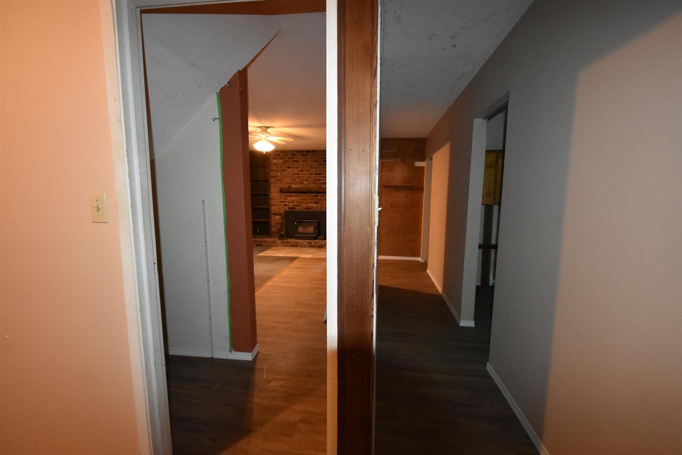 2240 Oldershaw Road, Roberts Creek, BC