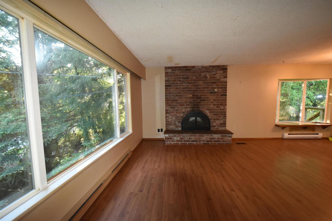 2240 Oldershaw Road, Roberts Creek, BC