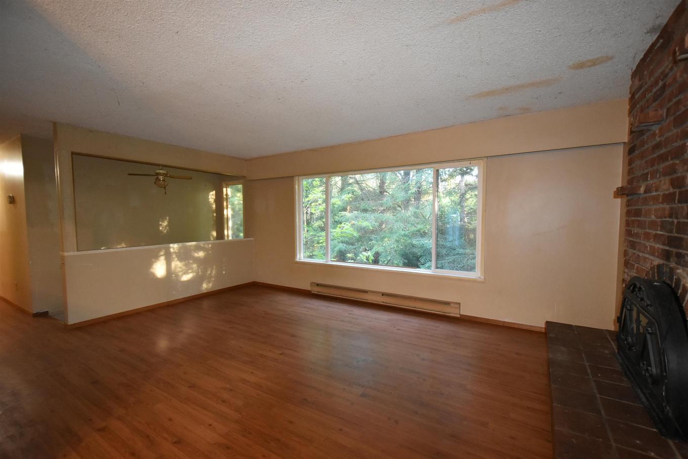 2240 Oldershaw Road, Roberts Creek, BC