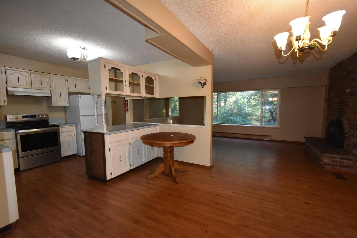 2240 Oldershaw Road, Roberts Creek, BC