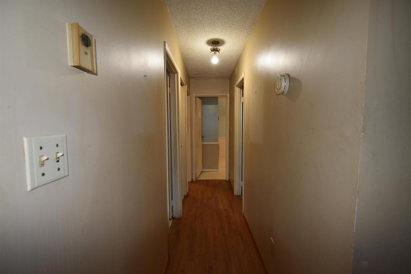 2240 Oldershaw Road, Roberts Creek, BC