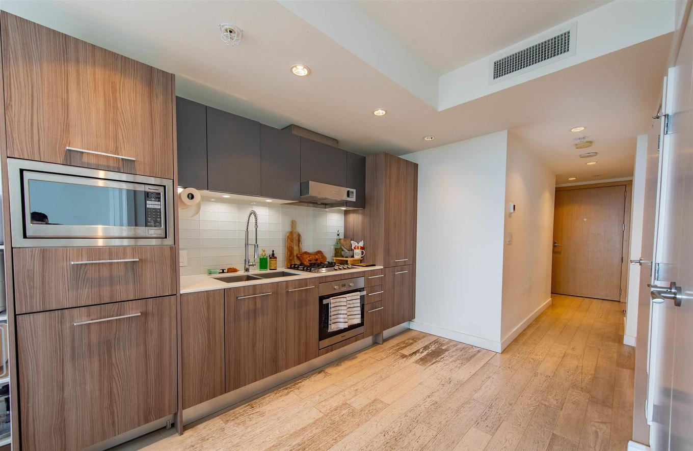 1703-2220 Kingsway, Vancouver, BC