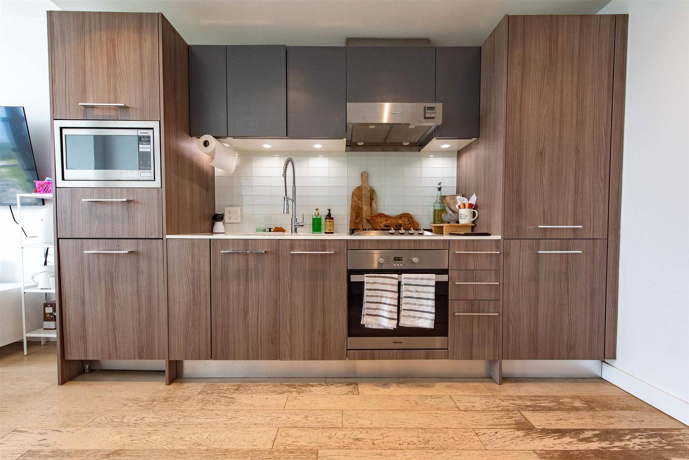 1703-2220 Kingsway, Vancouver, BC