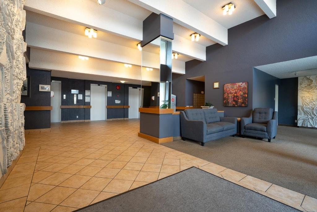 307-2016 Fullerton Avenue, North Vancouver, BC