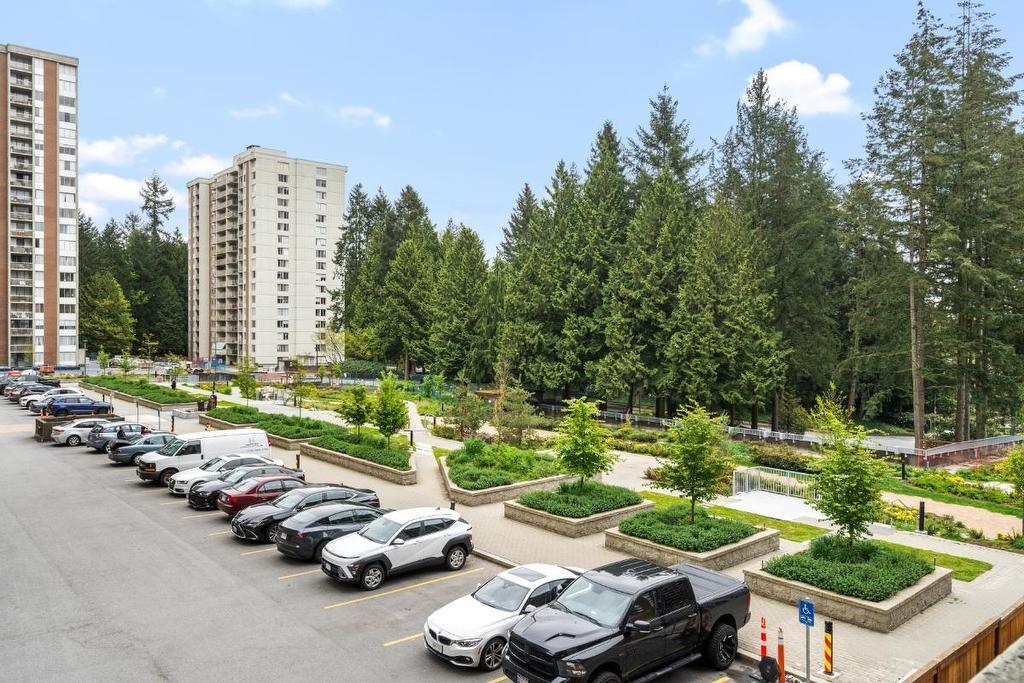 307-2016 Fullerton Avenue, North Vancouver, BC