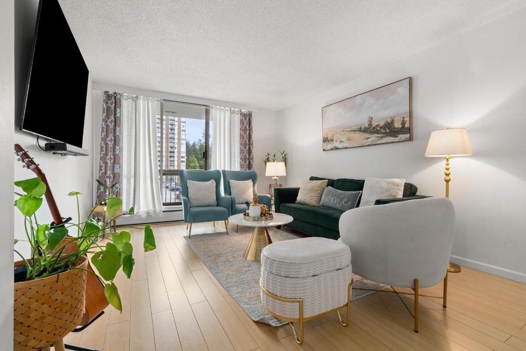 307-2016 Fullerton Avenue, North Vancouver, BC