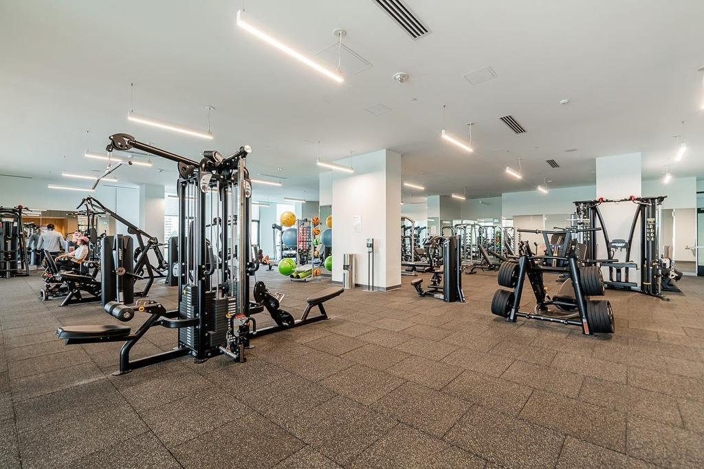 605-3833 Evergreen Place, Burnaby, BC